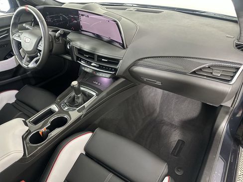 Used 2025 Cadillac CT5 V Blackwing w/ Parking Package RWD image 32