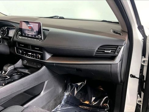 Used 2023 Nissan Rogue SV AWD/4WD image 15
