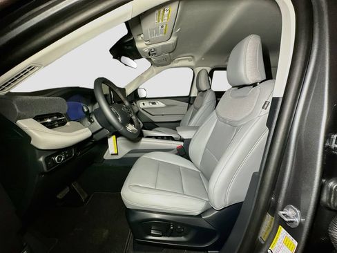 New 2026 Ford Explorer Active w/ Active Comfort Package AWD/4WD image 16
