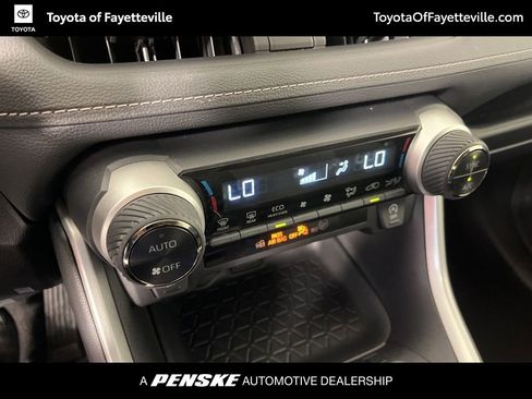 Certified 2025 Toyota RAV4 XLE FWD image 29