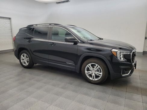 Used 2022 GMC Terrain SLE w/ Driver Convenience Package FWD image 11
