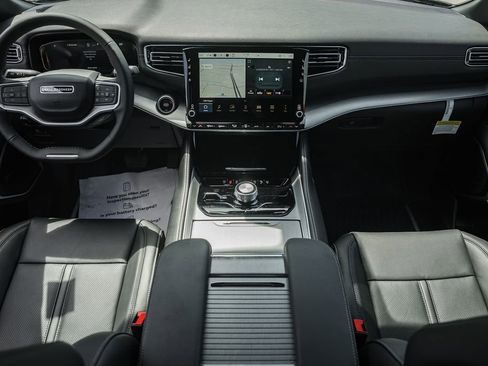 New 2026 Jeep Grand Wagoneer 4WD image 24