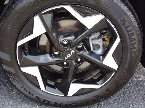 Used 2025 Kia Seltos S AWD/4WD image 45