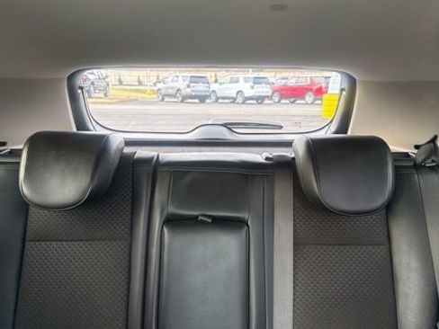 Used 2019 Buick Encore Preferred image 4