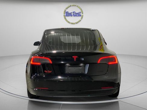 Used 2022 Tesla Model 3 Long Range AWD/4WD image 4