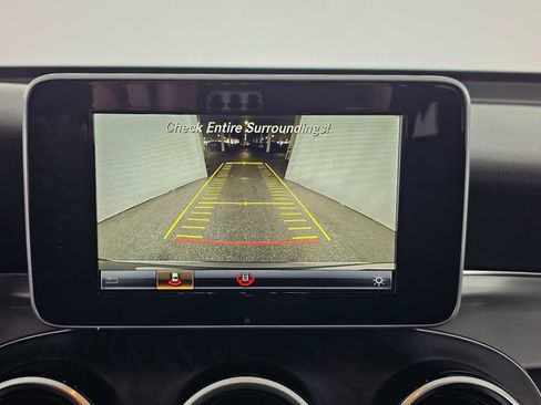 Used 2019 Mercedes-Benz GLC 350e 4MATIC image 27