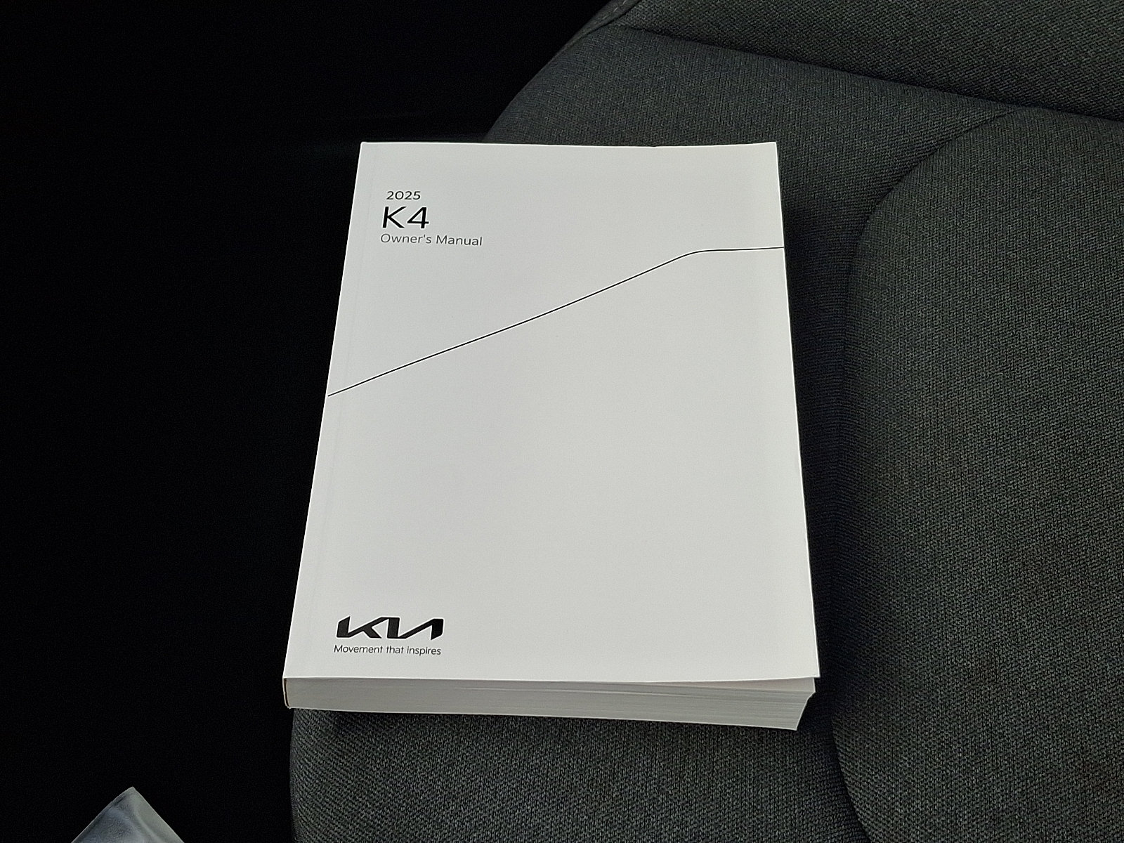 Used 2025 Kia K4 FWD image 26
