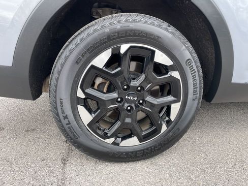 Used 2024 Kia Sorento S image 53