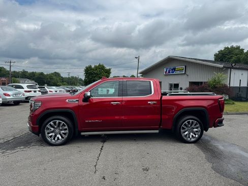 Used 2024 GMC Sierra 1500 Denali w/ Denali Reserve Package AWD/4WD image 3