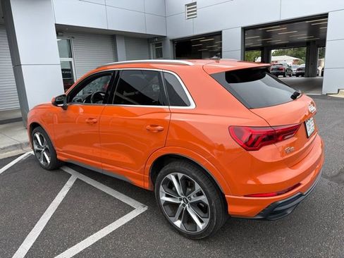 Used 2020 Audi Q3 2.0T Premium Plus w/ Premium Plus Package AWD/4WD image 4