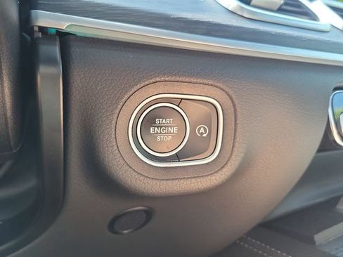 Used 2023 Mercedes-Benz GLS 450 4MATIC image 27