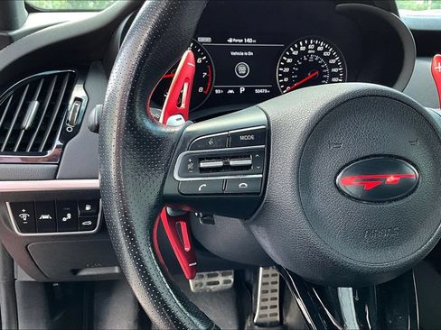 Used 2018 Kia Stinger GT2 RWD image 11