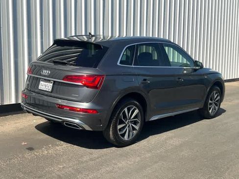 Used 2023 Audi Q5 2.0T Premium Plus w/ Premium Plus Package AWD/4WD image 6