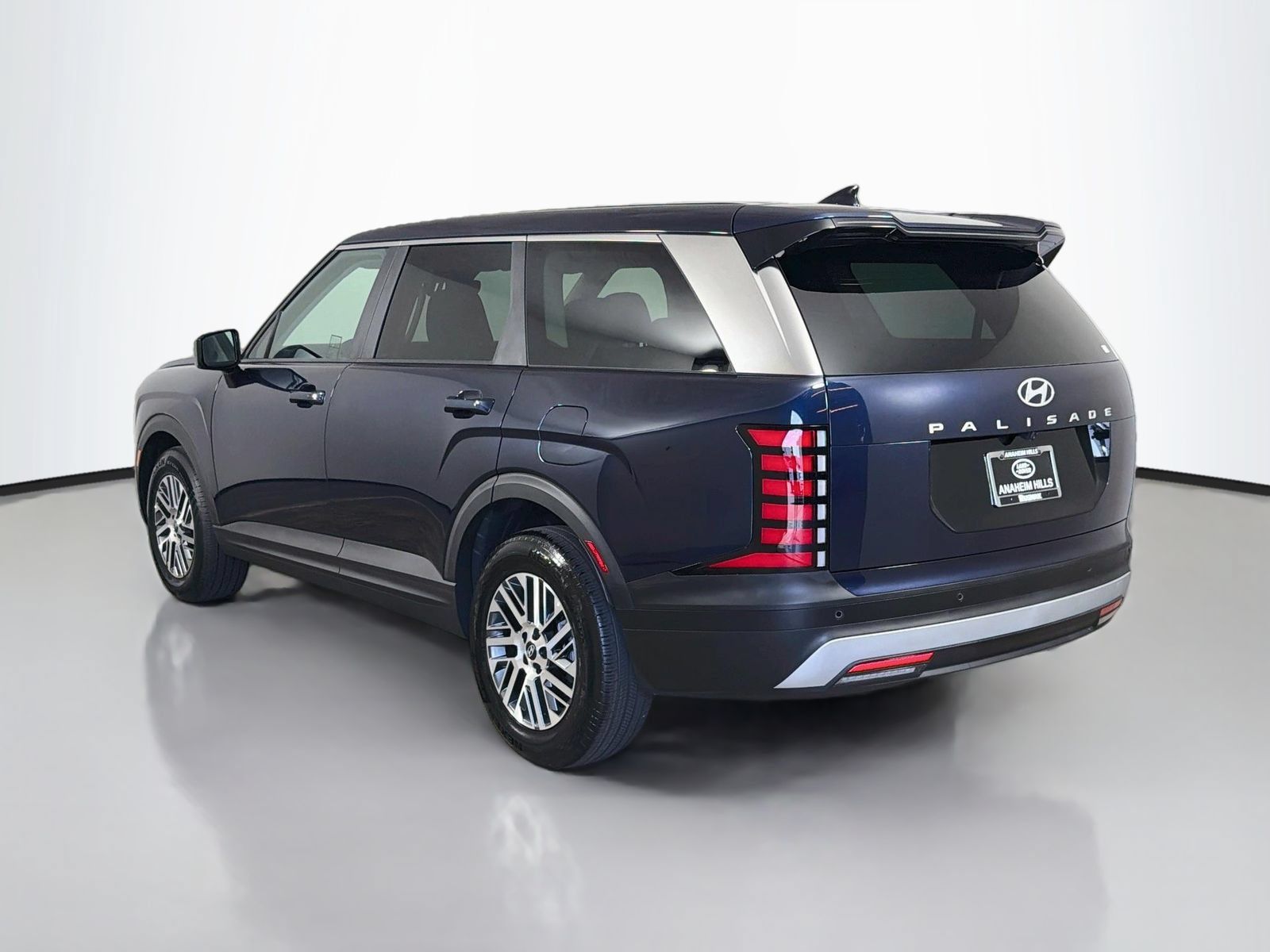 Used 2026 Hyundai Palisade SE FWD image 3