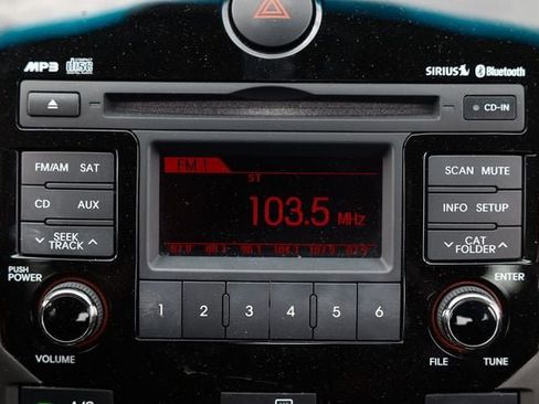 Used 2011 Kia Forte Koup SX FWD image 35