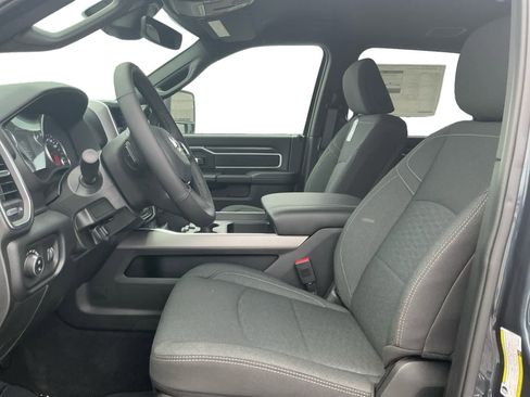 New 2026 RAM 2500 Big Horn AWD/4WD image 9