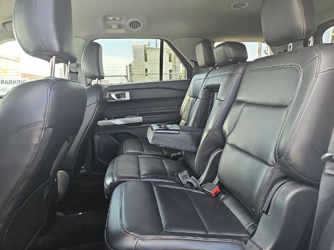 Certified 2023 Ford Explorer XLT w/ Equipment Group 202A AWD/4WD image 14