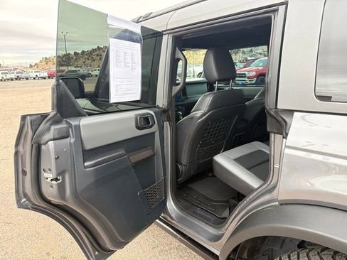 Used 2024 Ford Bronco Black Diamond w/ Sasquatch Package image 14