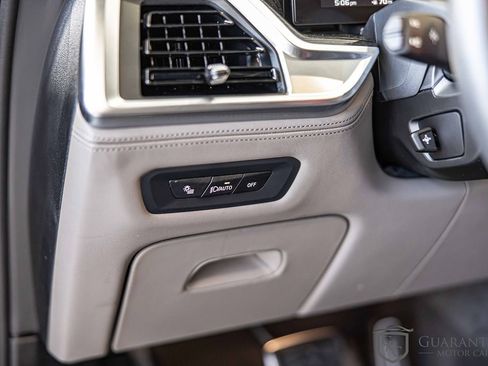 Used 2025 BMW X6 M Competition w/ Executive Package image 22