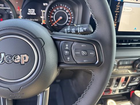 New 2026 Jeep Wrangler Rubicon AWD/4WD image 42