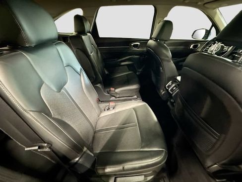 Used 2021 Kia Sorento SX AWD/4WD image 29