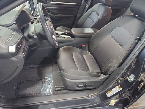 Used 2020 Nissan Altima 2.5 SV AWD/4WD image 14