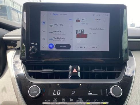 Used 2024 Toyota Corolla LE image 21