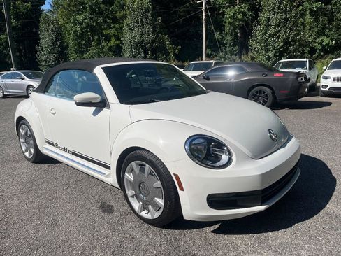 Used 2013 Volkswagen Beetle 2.5 FWD image 9