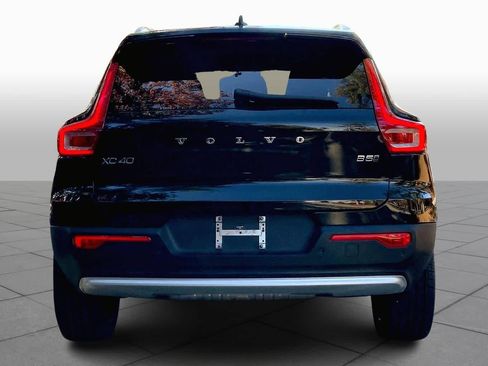 Used 2024 Volvo XC40 B5 Plus w/ Protection Package Premier image 4