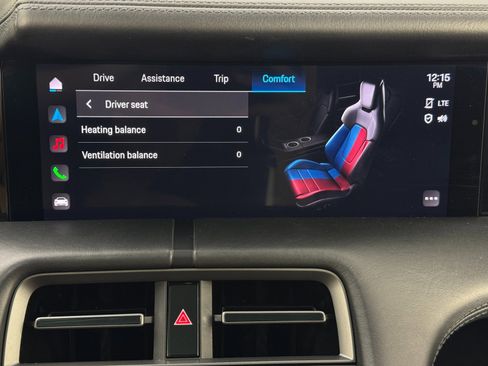 Used 2020 Porsche Taycan image 33