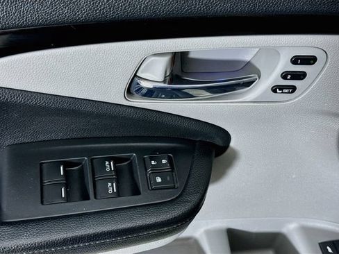 Used 2016 Honda Pilot Elite image 18