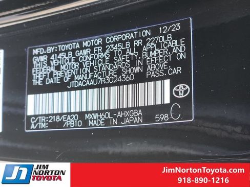Used 2024 Toyota Prius XLE FWD image 33