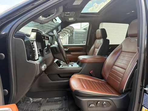 Used 2024 GMC Sierra 2500 Denali Ultimate w/ Snow Plow Prep/Camper Package AWD/4WD image 11