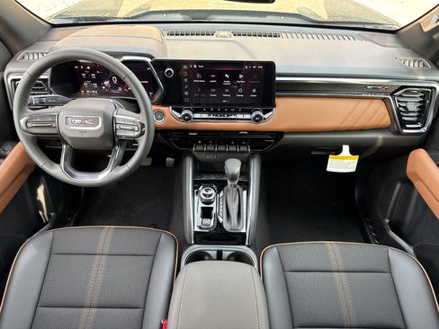 New 2026 GMC Canyon AT4 image 21