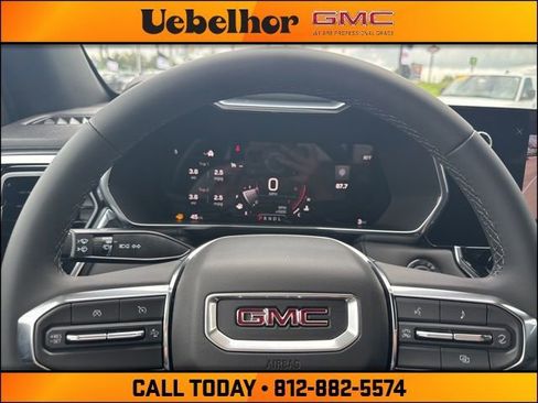 New 2025 GMC Canyon Elevation w/ Convenience Package image 25