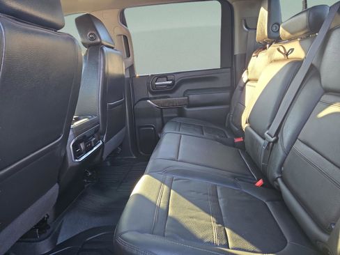 Used 2022 GMC Sierra 2500 Denali w/ Denali Ultimate Package image 22