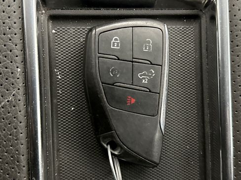 Used 2022 GMC Sierra 1500 Denali AWD/4WD image 10