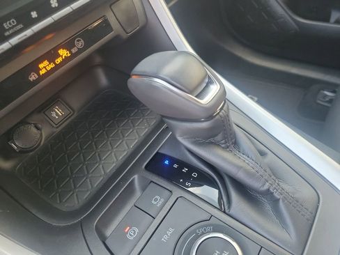 Certified 2023 Toyota RAV4 XLE Premium image 29