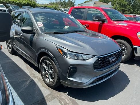 Used 2024 Ford Escape ST-Line w/ Tech Pack #1 FWD image 5