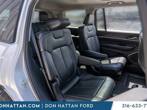 Used 2023 Jeep Grand Cherokee L Limited AWD/4WD image 26