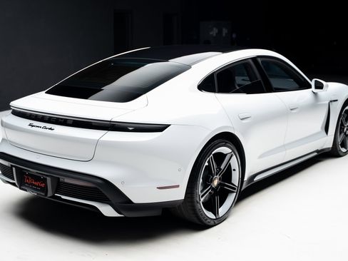 Used 2021 Porsche Taycan Turbo w/ Premium Package image 30