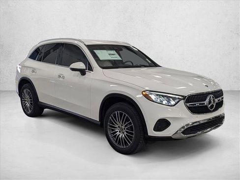 Used 2026 Mercedes-Benz GLC 300 image 6