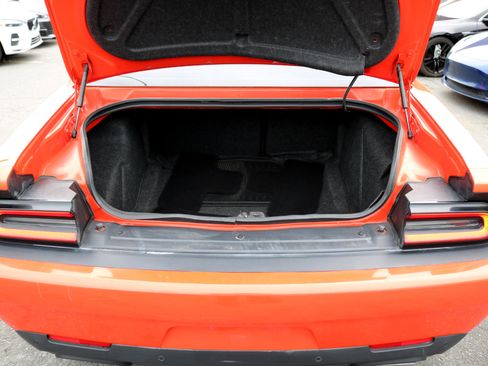 Used 2020 Dodge Challenger R/T image 30