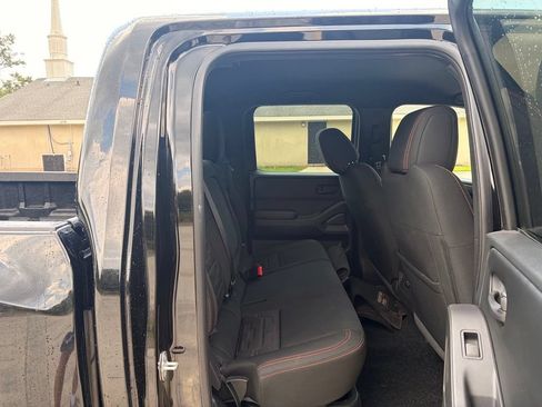 Used 2026 Nissan Frontier PRO-4X AWD/4WD image 14