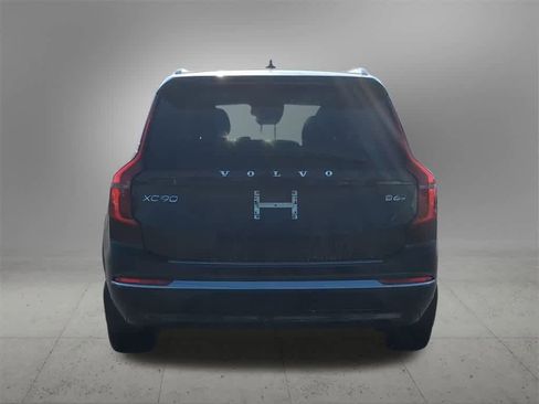 New 2026 Volvo XC90 B6 Plus w/ Protection Package Premier image 5