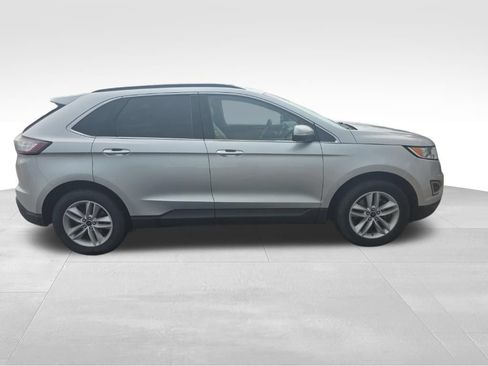 Used 2018 Ford Edge SEL w/ Equipment Group 201A AWD/4WD image 3