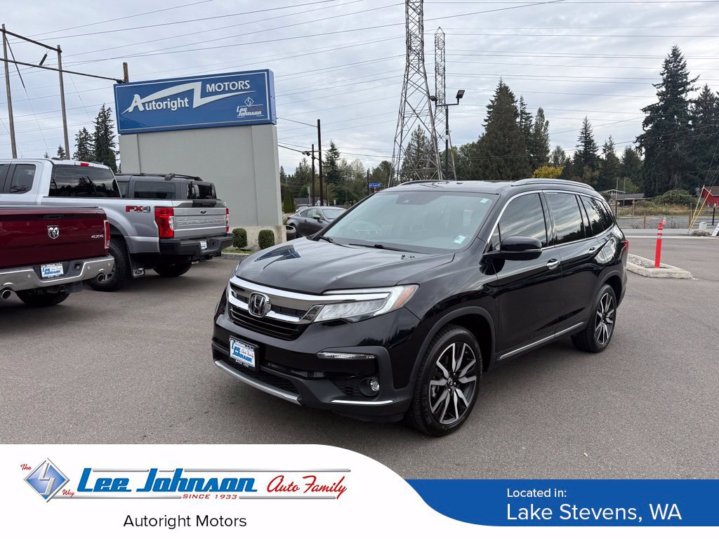 Used 2020 Honda Pilot Touring image 1