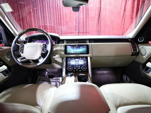 Used 2020 Land Rover Range Rover HSE image 15