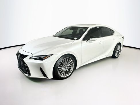Used 2023 Lexus IS 300 w/ Premium Package RWD image 3
