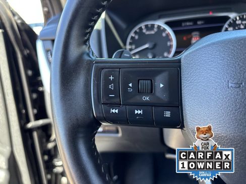 Used 2025 Nissan Rogue SV FWD image 29